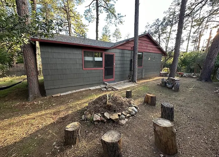 Cozy Pines In - 3bd 2ba Holiday home