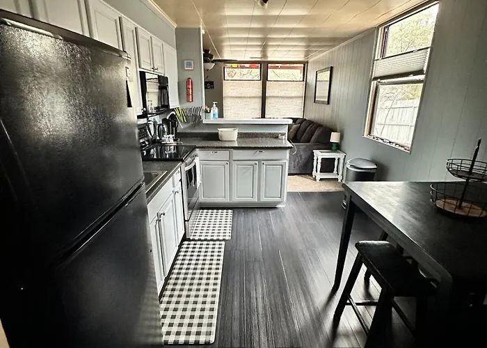 Cozy Pines In - 3bd 2ba Holiday home *