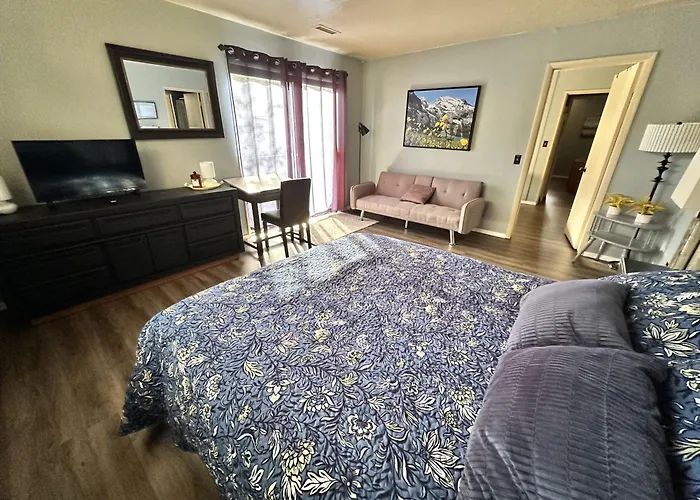Cozy Pines In - 3bd 2ba *